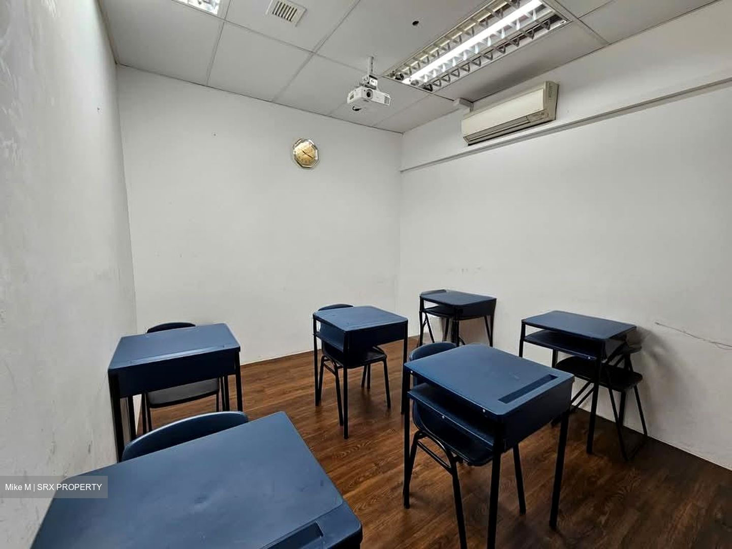 Parkway Centre (D15), Office #531119601